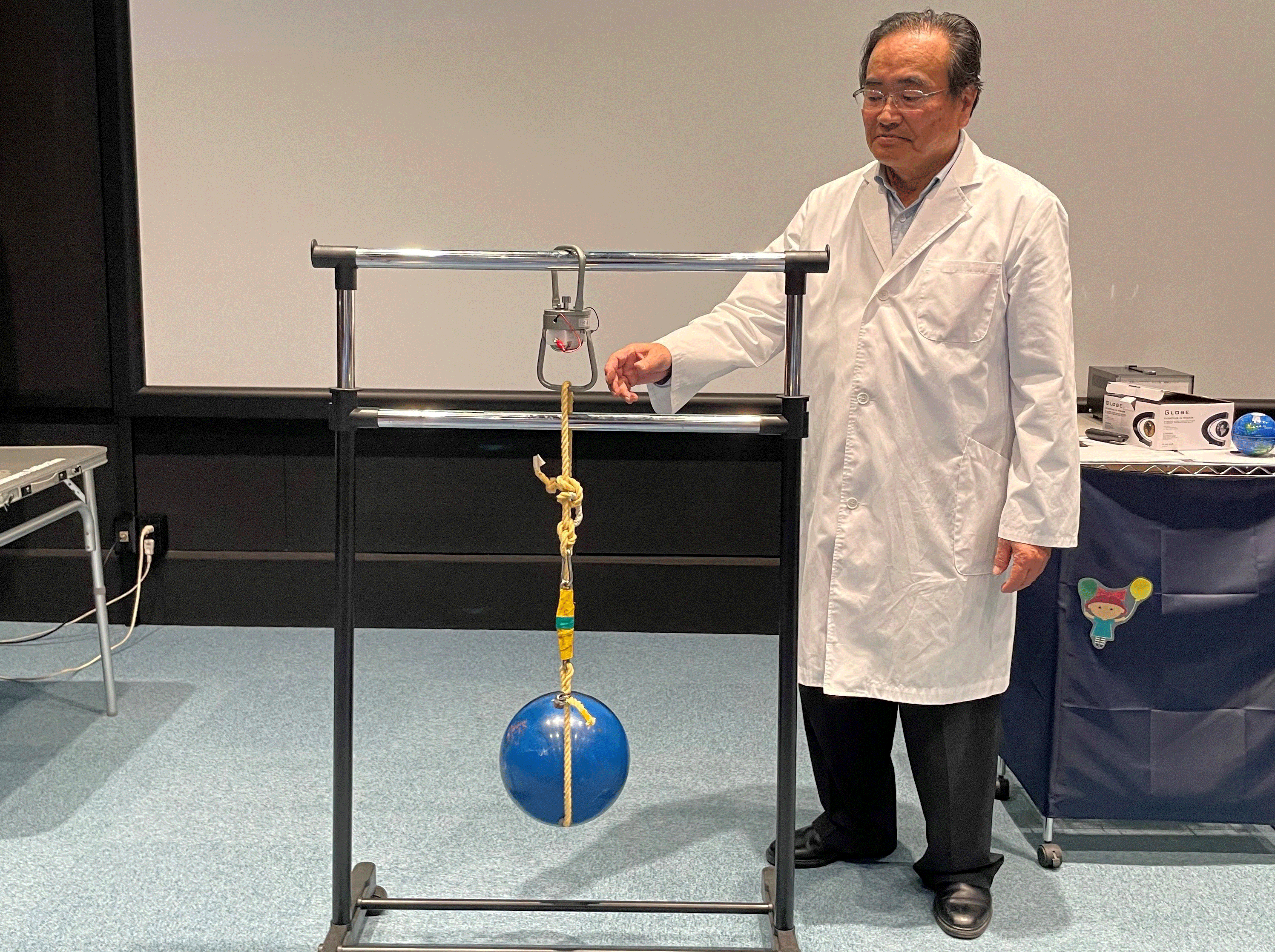 <体感型実験><br>磁石はどこに使われているの?<br>|灘浜サイエンススクエア